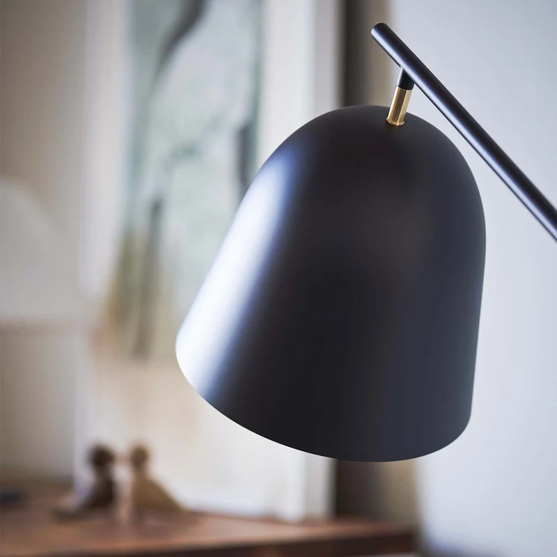 Model 355 Caché - Lampadaire en acier et papier plissé, style scandinave