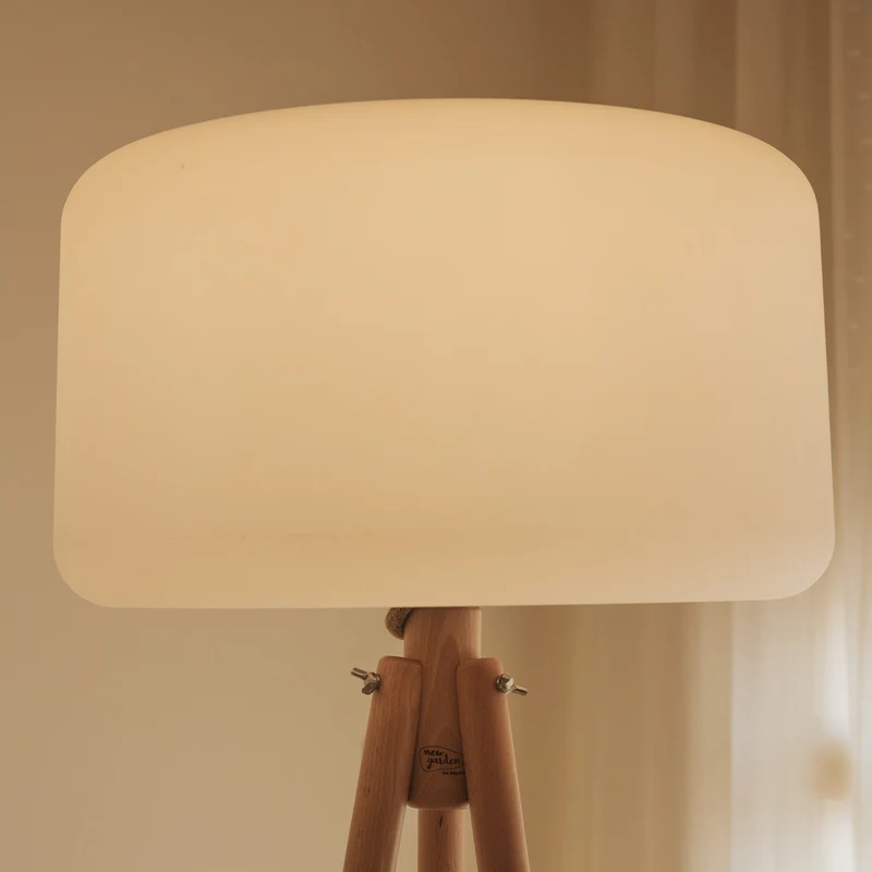 LAMPADA DA TERRA CON GAMBE IN LEGNO CHLOE 140 | INTERNI