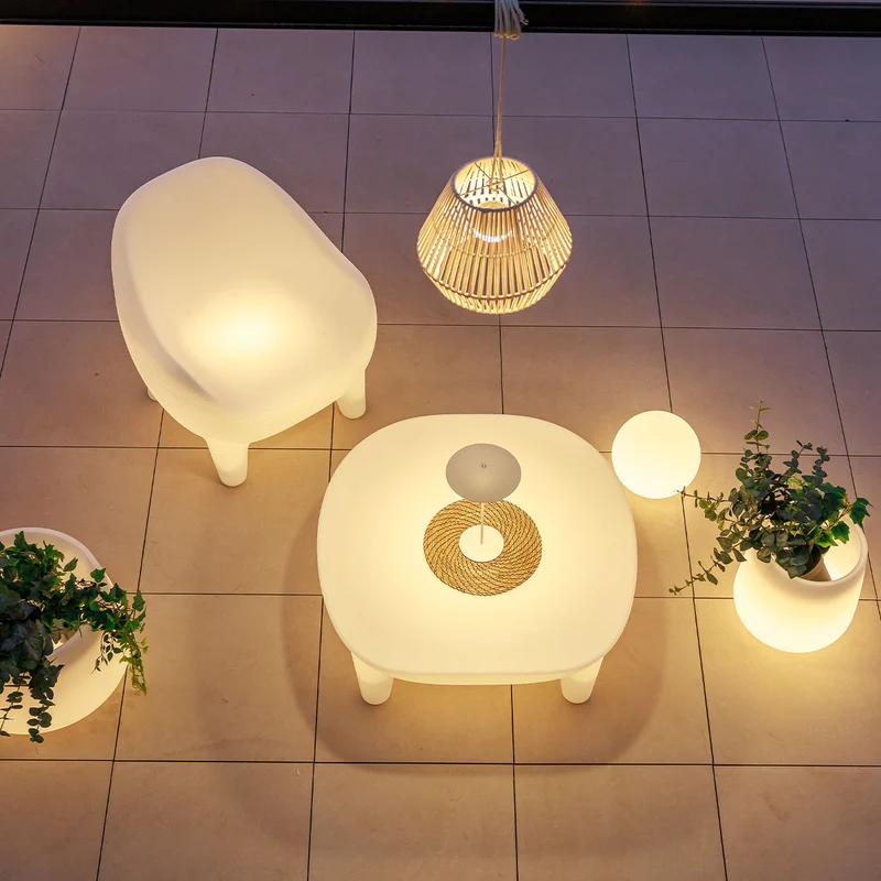 Set x1 Tavolino Martinica + x2 Poltrona da esterno Aruba