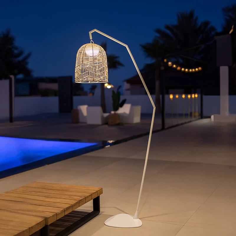 Lampada da terra bianca a batteria SANTORINI