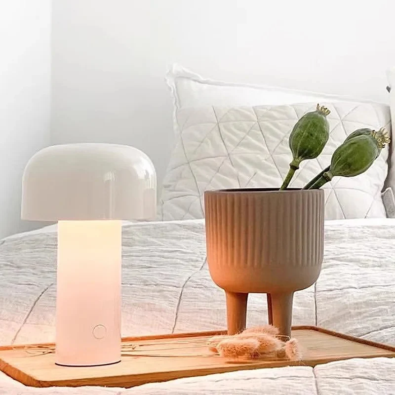 Luminaire de Table / Chevet / VOLT
