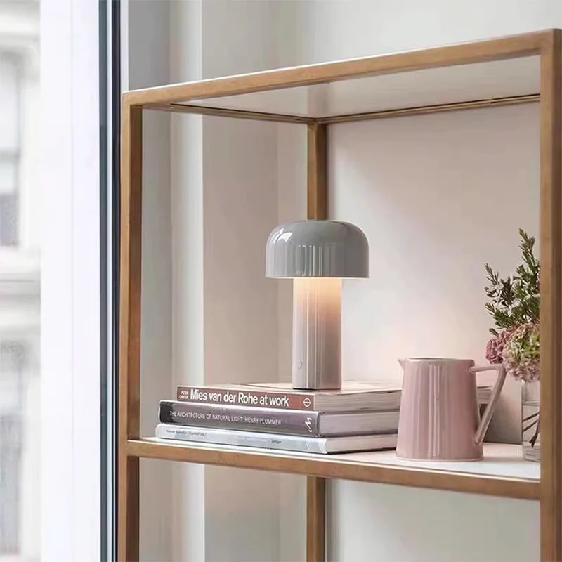 Luminaire de Table / Chevet / VOLT