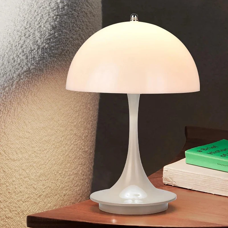 Luminaire de Table / Chevet / BRIOTA