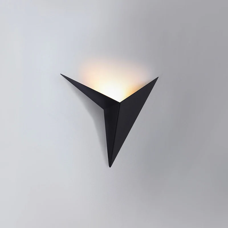 Trame - Applique murale LED inspirée de l’origami en acier, style Art déco