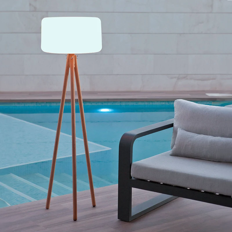 Lampada da terra con gambe in legno Chloe 140