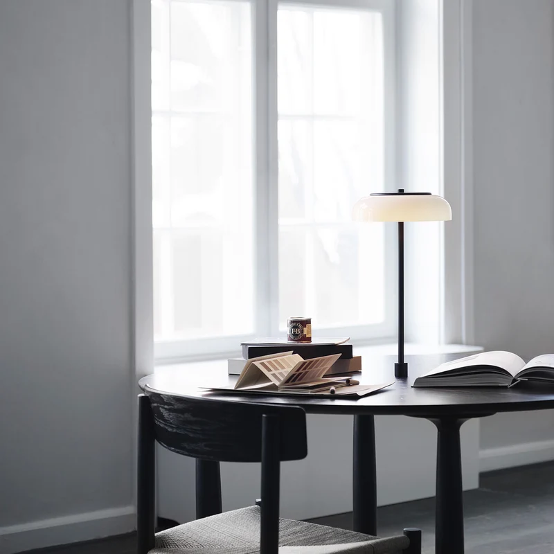 BLOSSI Inset - Lampe à poser en verre soufflé et acier, style Art déco