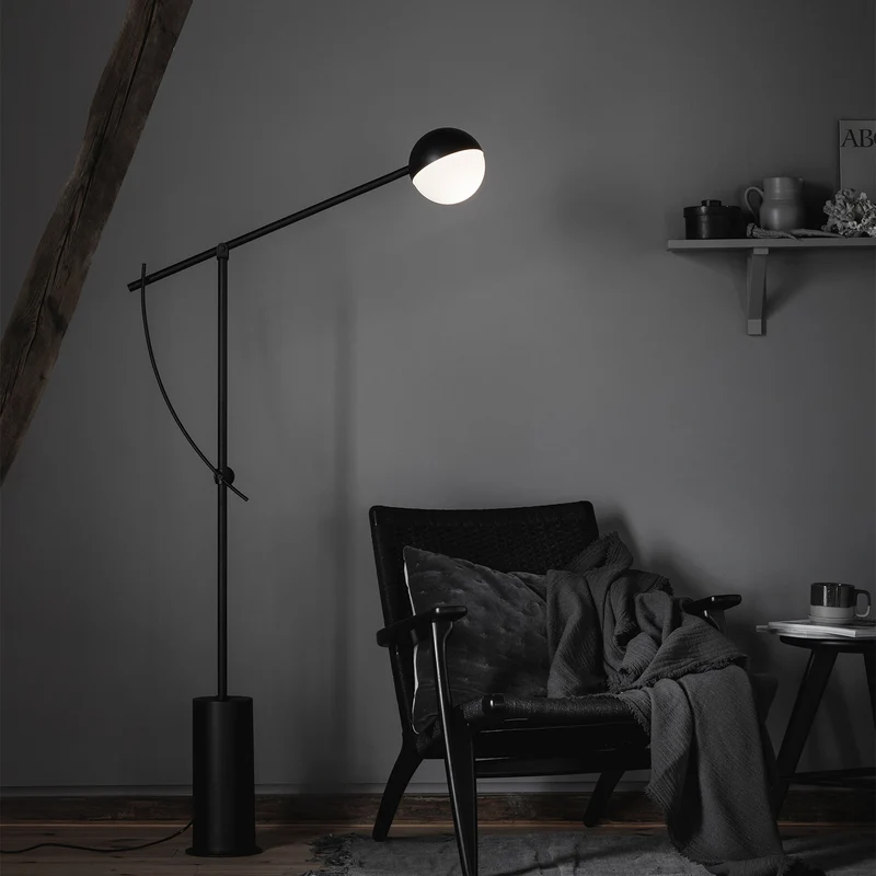 BALANCER - Lampadaire en aluminium noir, style industriel