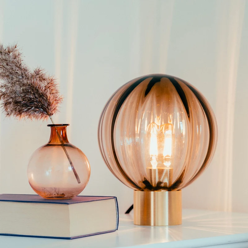 CHRYSTAL - Lampe à poser en verre soufflé et acier, style scandinave et Art déco