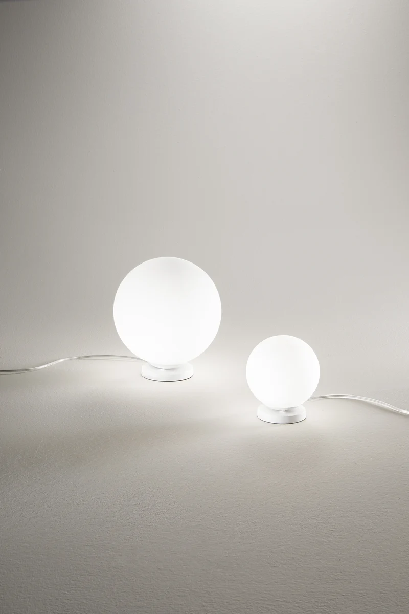 Pois lampada da tavolo