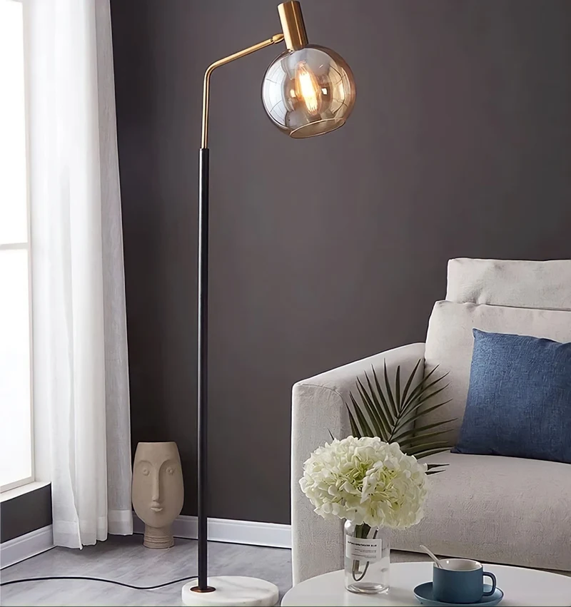 Stehlampe Nordic Reva