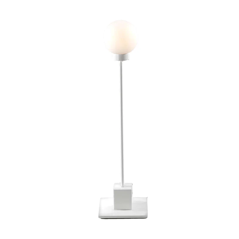 SNOWBALL - Lampe à poser sur tige en acier, style minimaliste